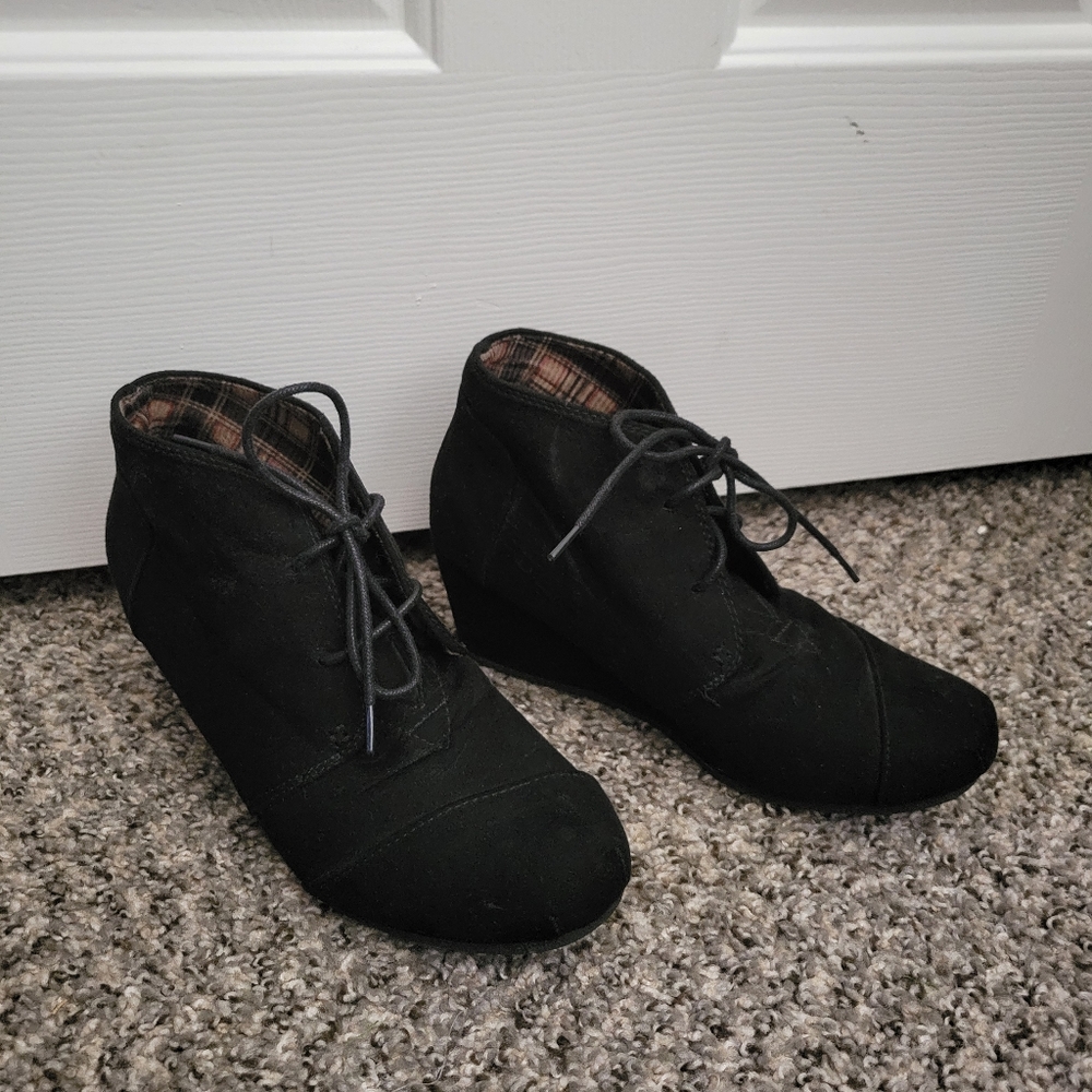Lace up bootie wedges